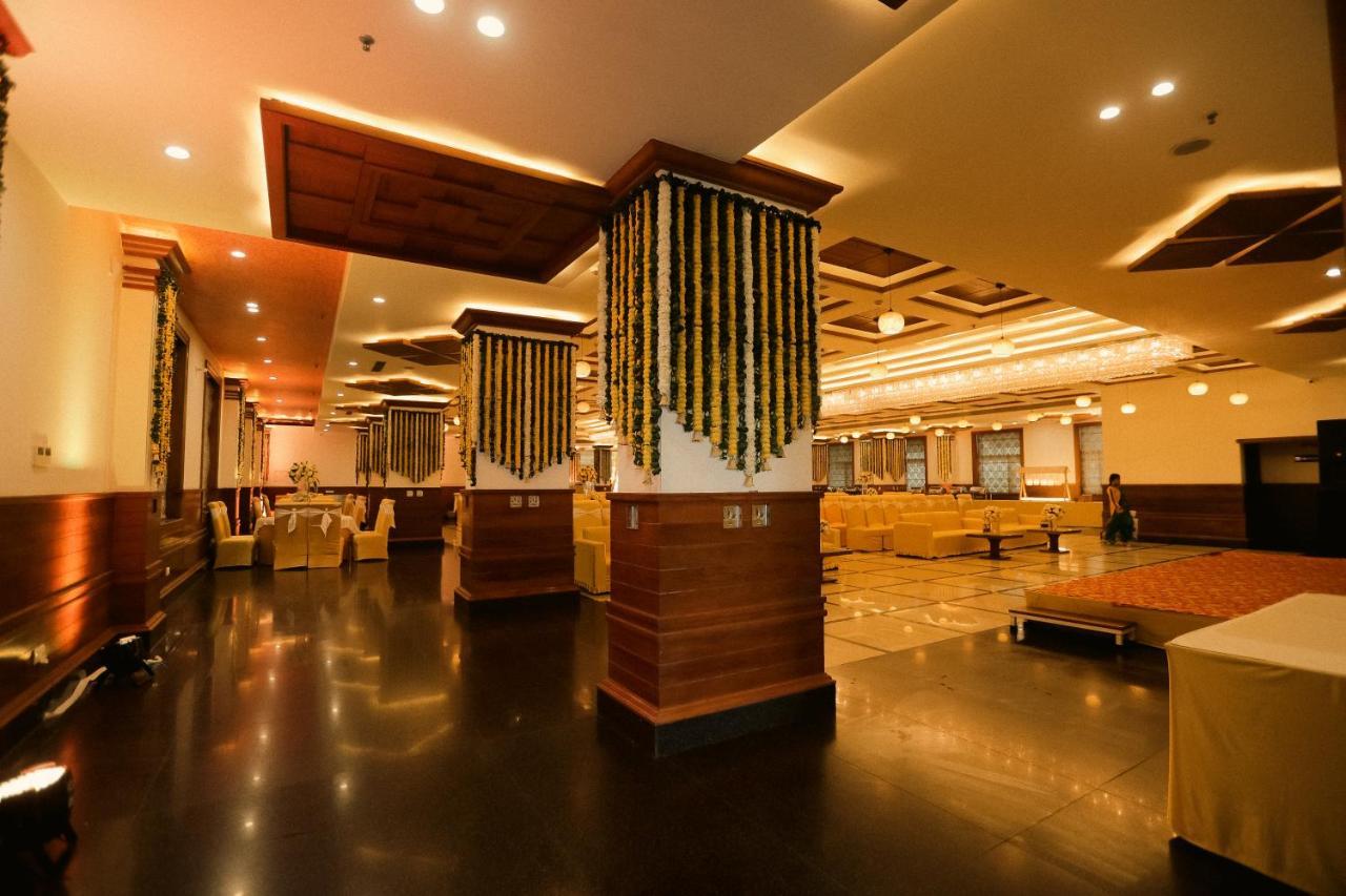 Hotel Saffron Leaf Déhrádún Exteriér fotografie